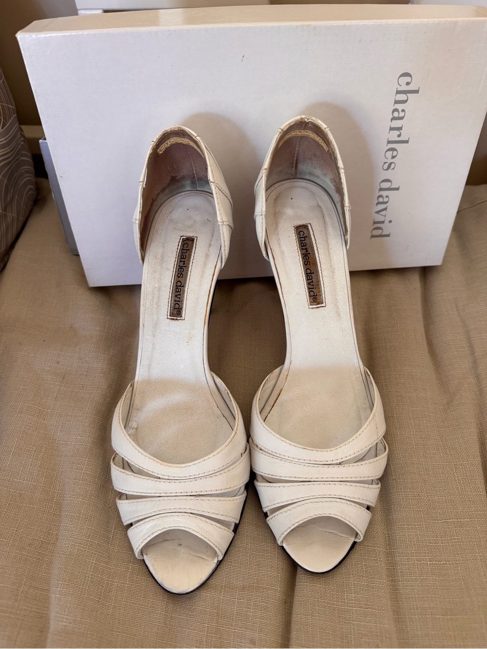Vintage Charles David “Wistful” Women's Open-Toe D'Orsay Heels in white